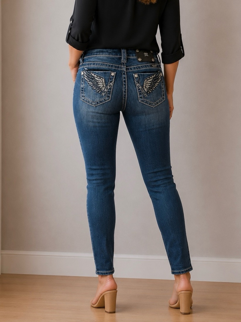 Miss Me Jeans Size 25 Blue Skinny Jeans with Embellished Wing Pockets